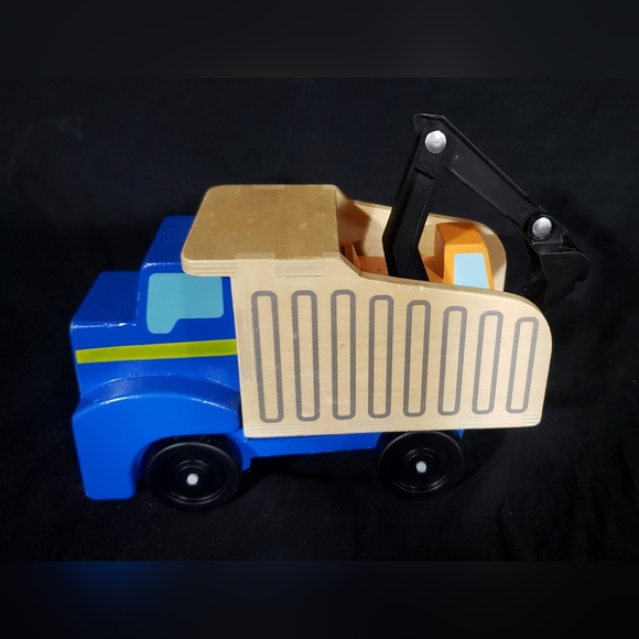 Melissa & Doug Wooden Construction Vehicles Playset - Picture 2 of 3